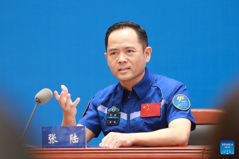 Wanaanga wa chombo cha Shenzhou-21 waonekana hadharani kwa mara ya kwanza baada ya jukumu la anga ya juu la siku 210