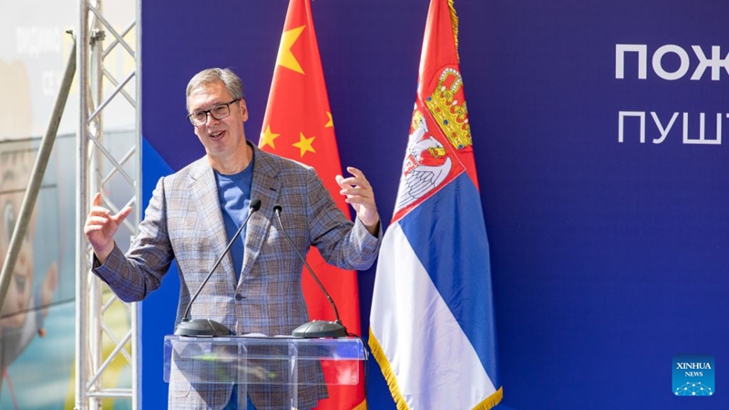 Rais wa Serbia Aleksandar Vucic akihutubia hafla ya ufunguzi wa barabara kuu ya Ushoroba wa Danube iliyojengwa na China, Pozarevac, Serbia, Agosti 30, 2026. (Picha na Wang Wei/Xinhua)