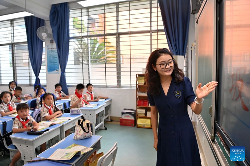Shule za msingi na sekondari katika baadhi ya sehemu nchini China zakaribisha siku ya kwanza ya muhula mpya