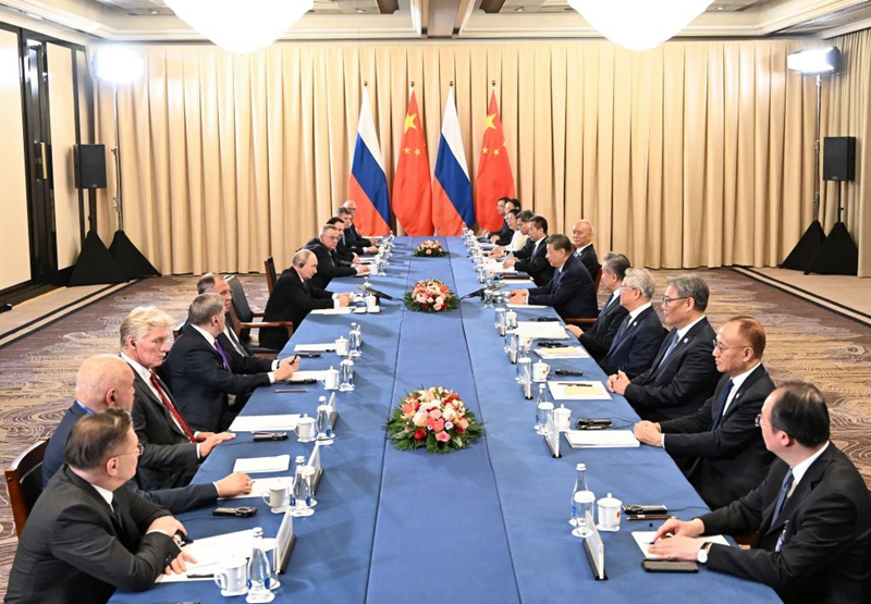 Rais wa China Xi Jinping akikutana na Rais wa Russia Vladimir Putin katika wakati wa Mkutano wa Viongozi wa Jumuiya ya Ushirikiano ya Shanghai 2026, Bishkek, Kyrgyzstan, Agosti 31, 2026. (Xinhua/Yan Yan)