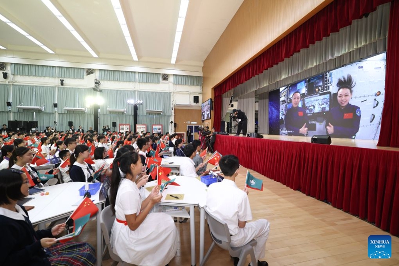 Wanafunzi wa Hong Kong na Macao wazungumza na wanaanga wa Shenzhou-23 waliopo anga ya juu kwenye