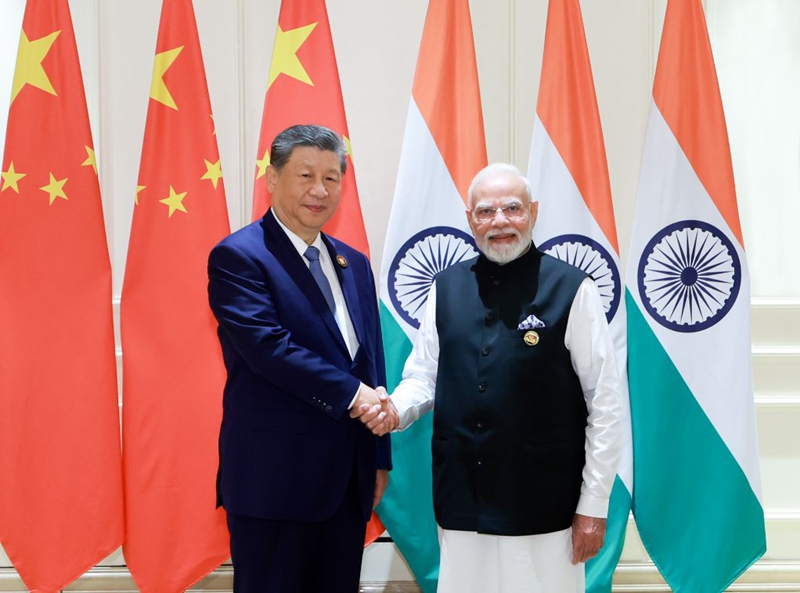 Rais wa China Xi Jinping akikutana na Waziri Mkuu wa India Narendra Modi katika wakati wa Mkutano wa 18 wa Viongozi wa BRICS mjini New Delhi, India, Septemba 12, 2026. (Xinhua/Wang Ye)