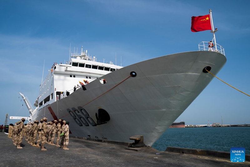 Meli ya hospitali ya Jeshi la Majini la China,inayoitwa “Meli ya Baraka” inatia nanga katika Bandari ya Urafiki huko Nouakchott, Mauritania, tarehe 15 Septemba 2026. (Xinhua/Xie Jianfei)
