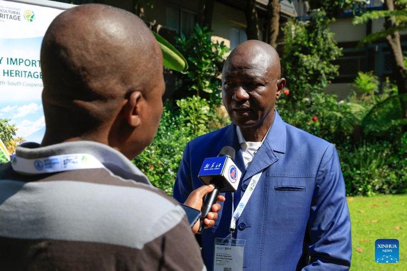 Jeremie Mbairamadji, mratibu mwandamizi wa Sekretarieti ya Mifumo Muhimu ya Mali za Urithi wa Kilimo Duniani (GIAHS) ya Shirika la Chakula na Kilimo la Umoja wa Mataifa (FAO), akizungumza kwenye mahojiano na Shirika la Habari la China, Xinhua, Johannesburg, Afrika Kusini, tarehe 28 Septemba 2026. (Xinhua/Chen Wei)