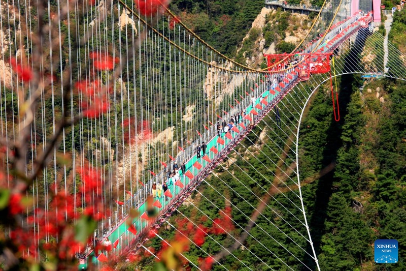 Mawimbi ya shughuli za utamaduni na utalii yaonekana sehemu mbalimbali nchini China wakati wa siku za mapumziko ya Sikukuu ya Taifa