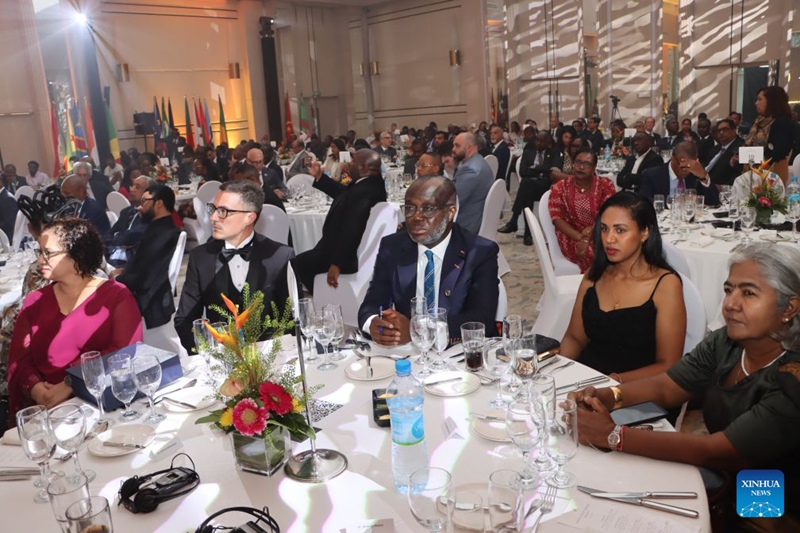 Wageni wakishiriki kwenye hafla ya uzinduzi wa Shirika la Afrika la Kukadiria Uwezo wa Mkopo (AfCRA)—taasisi iliyopewa mamlaka na Umoja wa Afrika (AU)— mjini Balaclava, Mauritius, Oktoba 7, 2026. (Picha na Ally Soobye/Xinhua)