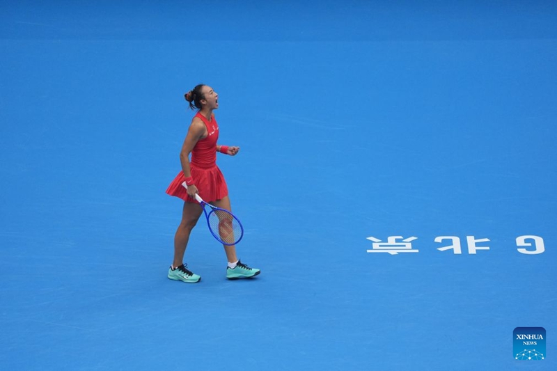 Mcheza tenisi wa China Zheng Qinwen afuzu kwa nusu fainali ya China Open