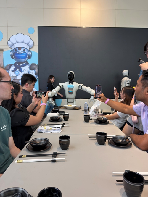 Shajara ya Shenzhen, China katika siku ya tatu: Roboti, AI na Taka Kugeuzwa kuwa Umeme; Mistakabali Miwili Muhimu katika Mji Mmoja