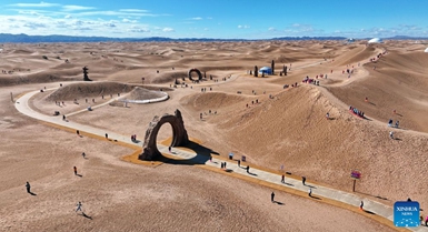 Shughuli za Safari za Jangwani kwa Magari Binafsi Yaanzishwa Zhongwei, Ningxia, China