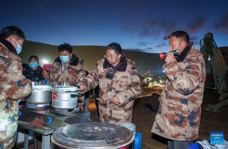 Mwendesha wa mgahawa aenda na kilo 1,500 za Jiaozi kuelelea Baqen, eneo lililokumbwa na tetemeko la ardhi