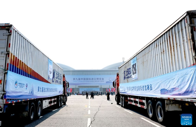 Kundi la kwanza la vitu vya kuoneshwa kwenye Maonesho ya 9 ya Uagizaji Bidhaa ya China (CIIE) lawasili Shanghai