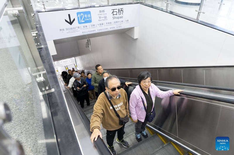 Laini ndefu zaidi ya China ya reli ya mzunguko ya metro yaanza kufanya kazi kikamilifu Wuhan